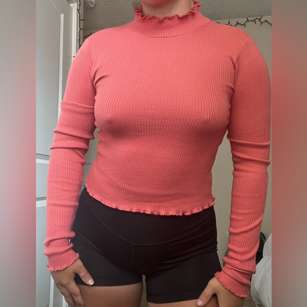 XS American Eagle Ribbed Lettuce Edge Red Mock Neck